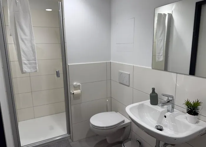 Apartmán Deluxe 5-bedroom With Modern Kitchen And Two Bathrooms Floersheim am Main